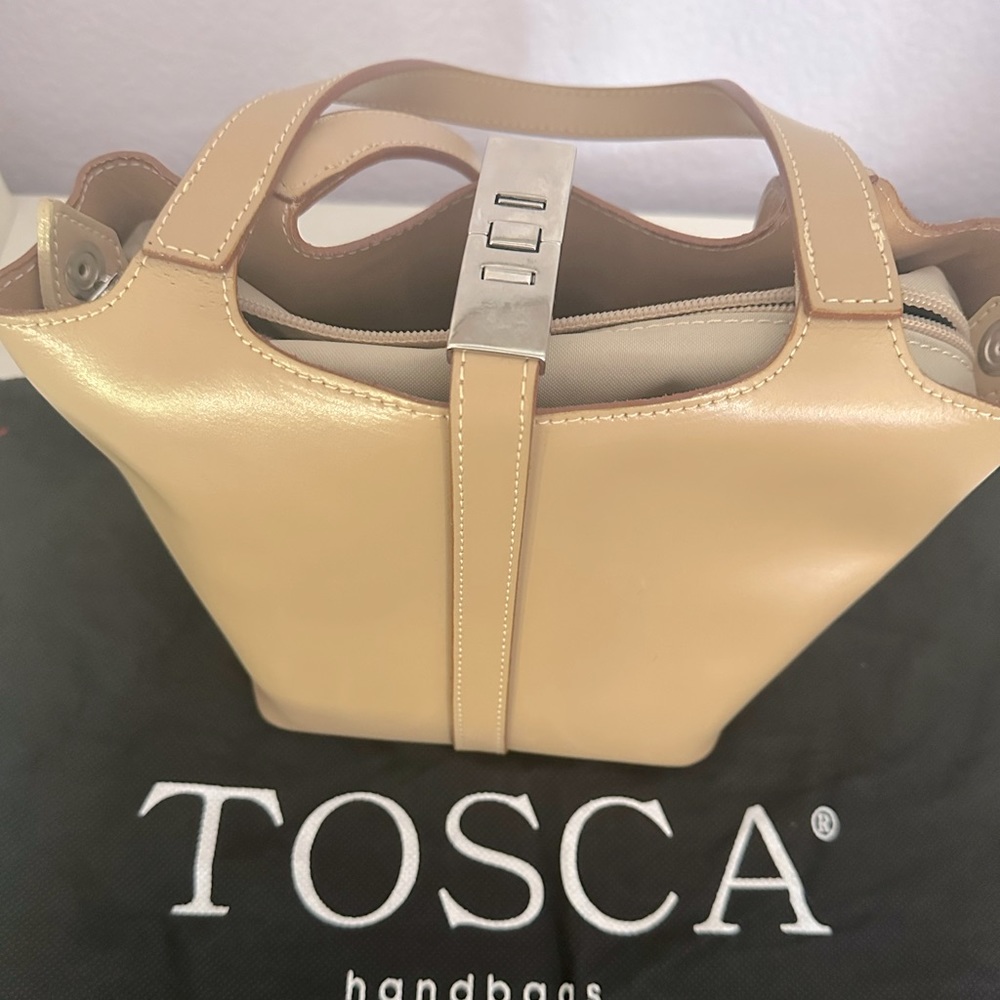 TOSCA handbag with removable inner bag. Beige NWT